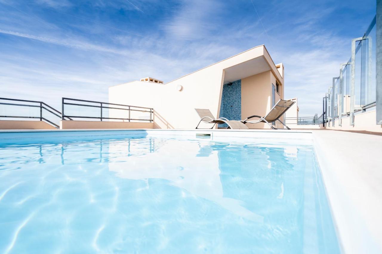 Oceanfront: Luxury Spectacular Sea Views And Pool Apartment Olhão Exterior photo
