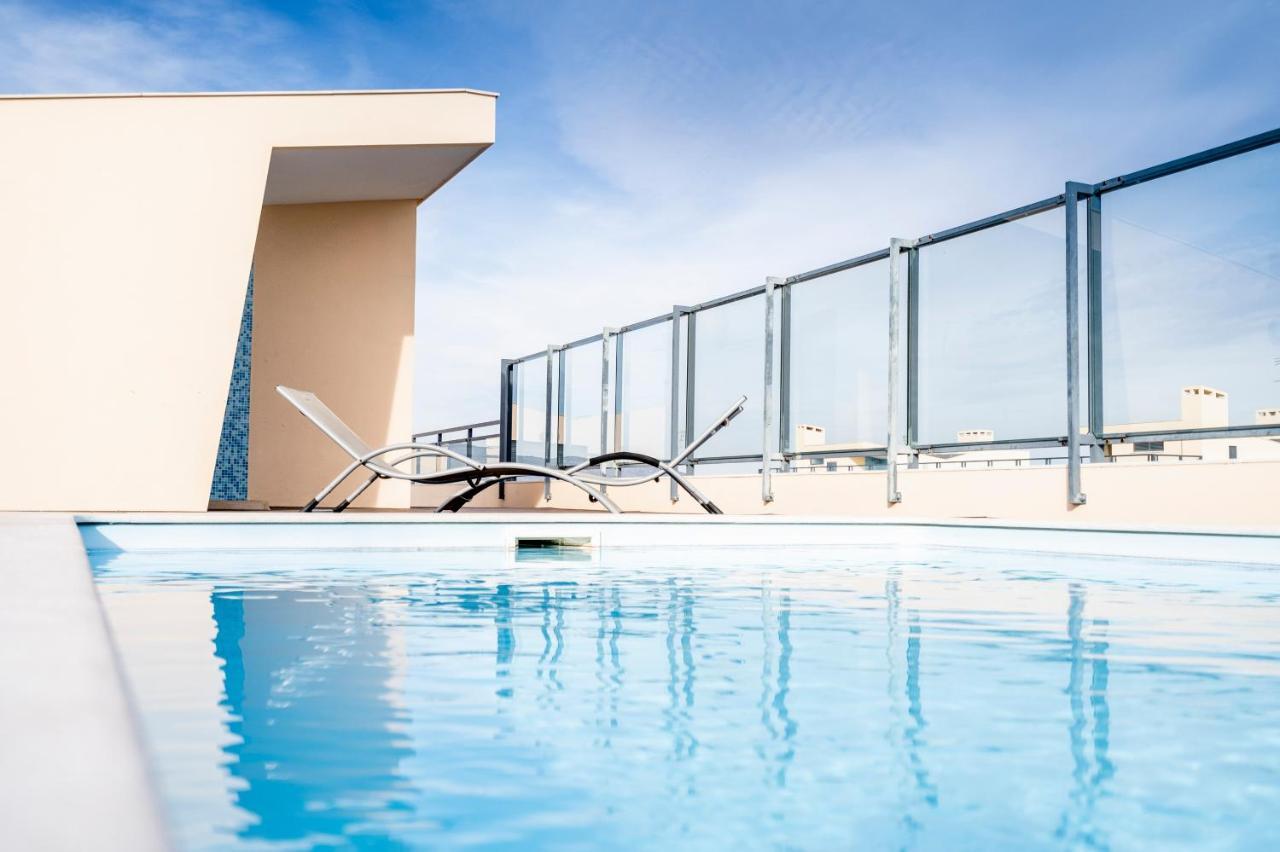 Oceanfront: Luxury Spectacular Sea Views And Pool Apartment Olhão Exterior photo